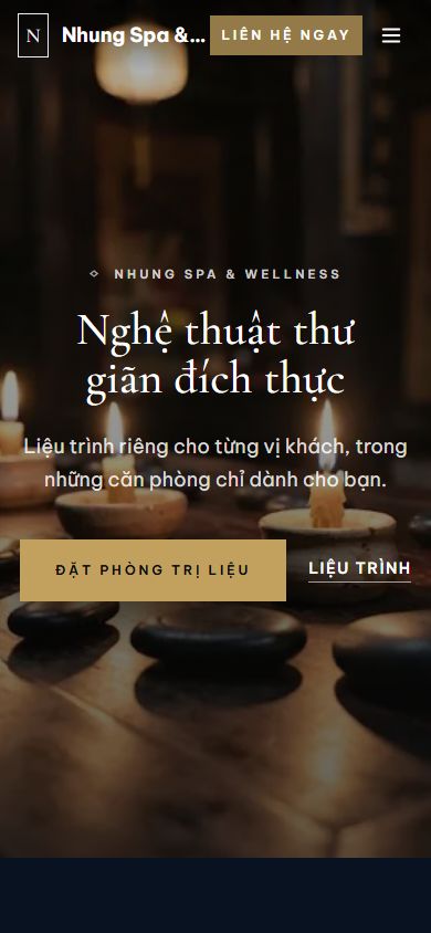 Mẫu Nhung trên điện thoại